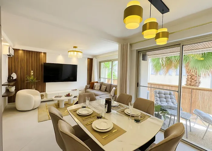 Newly Renovated 2br Modern Lägenhet