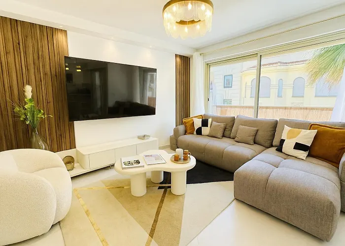 Newly Renovated 2br Modern * Cannes