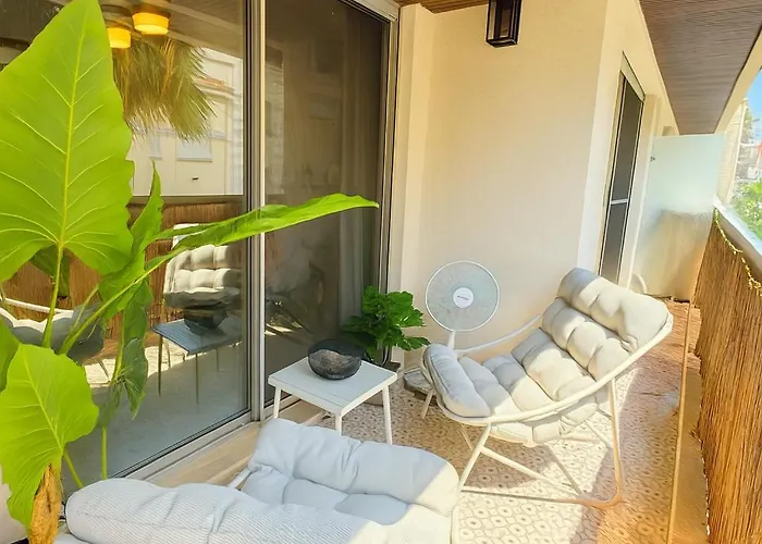 Newly Renovated 2br Modern *